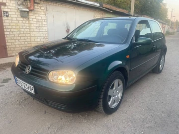 Авто Volkswagen Golf 1999 № 7945551