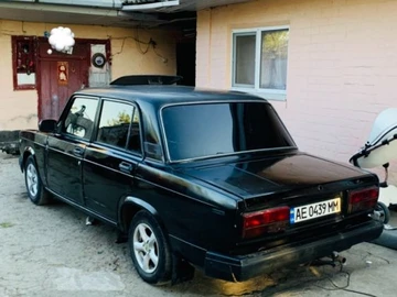 Авто ВАЗ 2107 1985 № 7945646