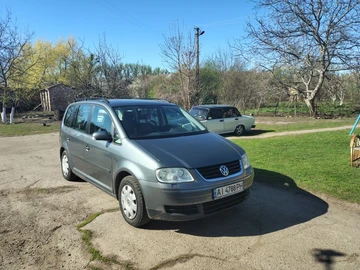 Авто Volkswagen Touran 2004 № 7945651