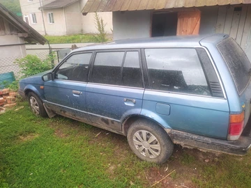 Авто Mazda 323 1986 № 7945701