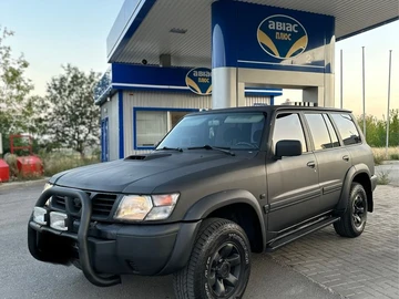 Авто Nissan Patrol 2000 № 7945747