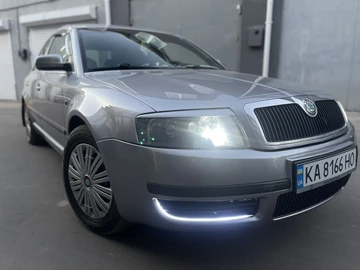 Авто Skoda Superb 2003 № 7945907
