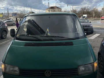Авто Volkswagen Transporter 1996 № 7946078