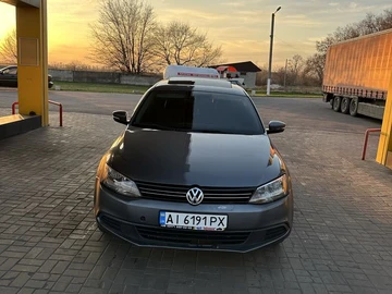 Авто Volkswagen Jetta 2011 № 7946087