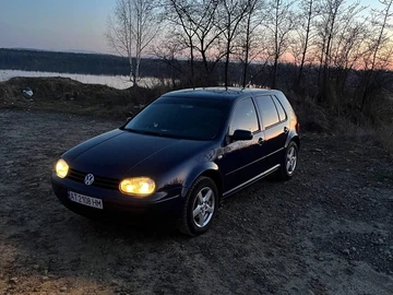 Авто Volkswagen Golf 2002 № 7946116