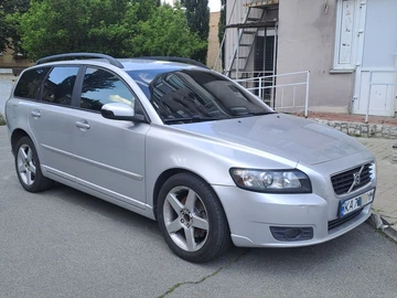 Авто Volvo V50 2007 № 7946227