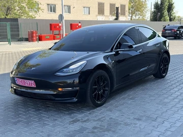Авто Tesla Model 3 2019 № 7946239