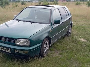 Авто Volkswagen Golf 1996 № 7946394