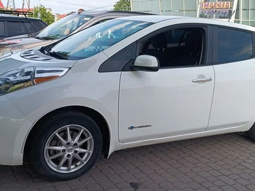 Авто Nissan Leaf 2013 № 7946616