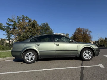 Авто Volkswagen Passat Sedan 2003 № 7946684