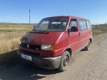 Авто Volkswagen Transporter 2000 № 7946709