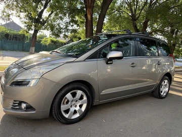 Авто Peugeot 5008 2011 № 7946778