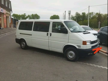 Авто Volkswagen Transporter 2000 № 7946831