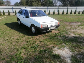 Авто ВАЗ 2109 1990 № 7946918