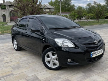 Авто Toyota Yaris 2006 № 7947019