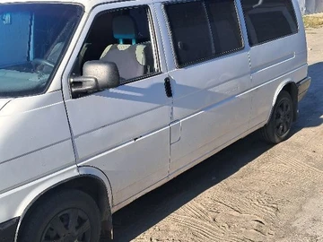 Авто Volkswagen Transporter 1994 № 7947162