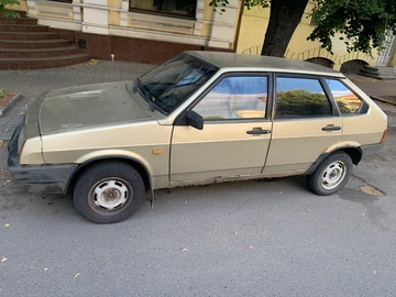 Авто ВАЗ 2109 1989 № 7947173