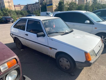 Авто ЗАЗ 1102 1998 № 7947508