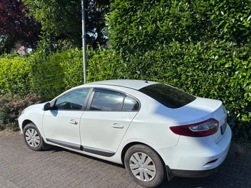 Авто Renault Laguna 2011 № 7947659