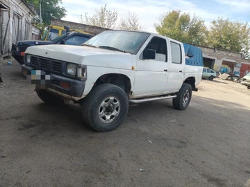 Авто Nissan Pick Up 1996 № 7947743
