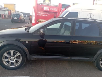 Авто Audi A6 Allroad 2002 № 7947768