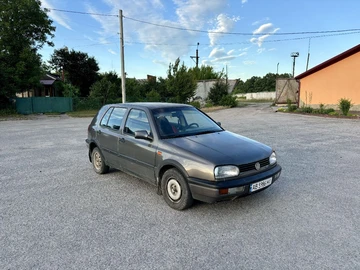 Авто Volkswagen Golf 1993 № 7947779