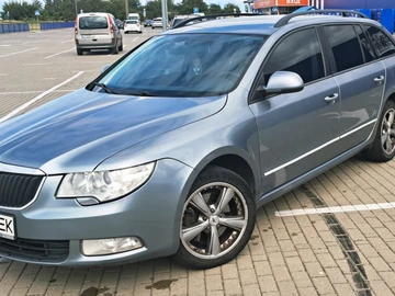 Авто Skoda Superb 2012 № 7947891