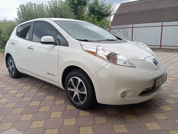 Авто Nissan Leaf 2015 № 7947893