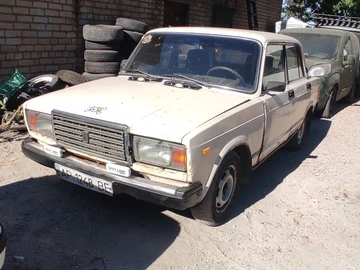 Авто ВАЗ 2107 1990 № 7947974