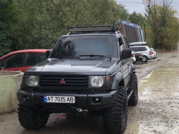 Авто Mitsubishi Pajero 1991 № 7947984
