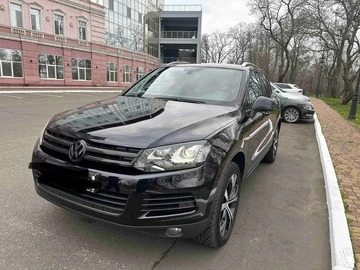 Авто Volkswagen Touareg 2011 № 7948212