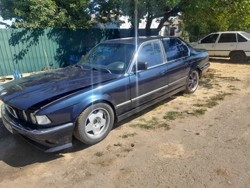 Авто BMW 7 Серия 1988 № 7948234