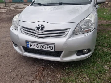 Авто Toyota Verso 2011 № 7948696