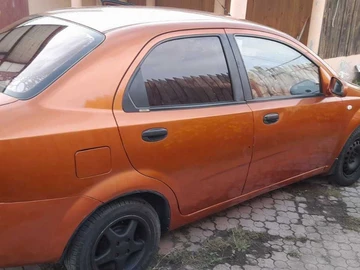 Авто Chevrolet Aveo 2005 № 7948905