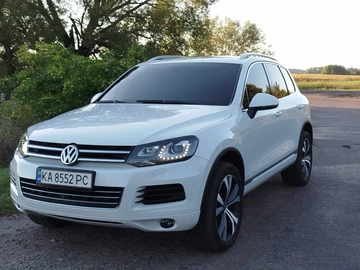 Авто Volkswagen Touareg 2011 № 7948915
