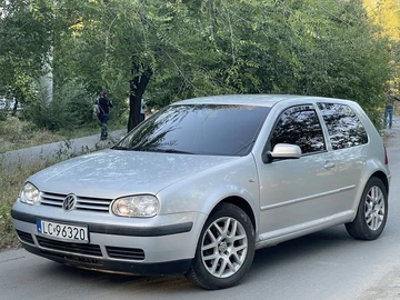 Авто Volkswagen Golf 2004 № 7949165
