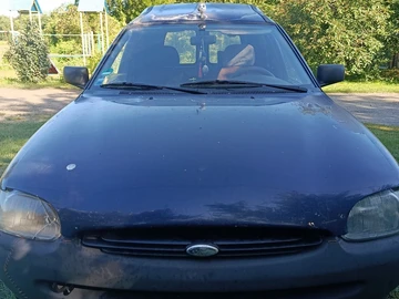Авто Ford Escort 1995 № 7949290