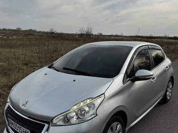 Авто Peugeot 208 2013 № 7949294