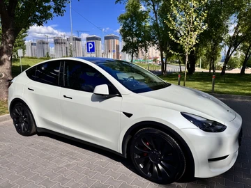 Авто Tesla Roadster 2022 № 7949310