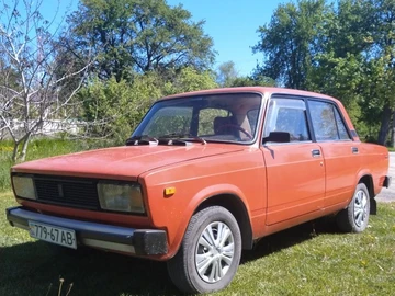 Авто ВАЗ 2105 1992 № 7949319
