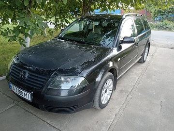 Авто Volkswagen Passat Variant 2002 № 7949505