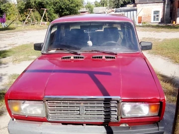 Авто ВАЗ 2107 1989 № 7949524