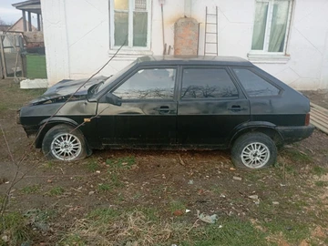 Авто ВАЗ 2109 1999 № 7949588