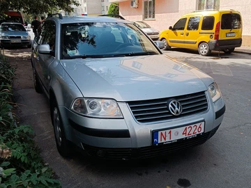 Авто Volkswagen Passat Variant 2004 № 7949946