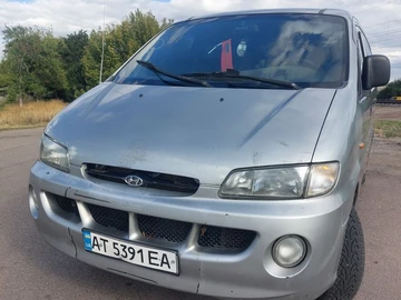 Авто Hyundai H200 1998 № 7950200