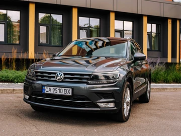 Авто Volkswagen Tiguan 2017 № 7950203