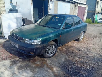 Авто Daewoo Nubira 1999 № 7950257
