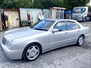 Авто Mercedes E Серия 2000 № 7950394