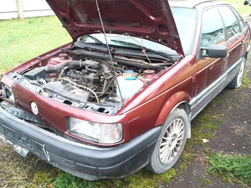 Авто Volkswagen Passat Sedan 1990 № 7950409