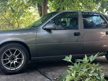 Авто Opel Vectra 1990 № 7950620